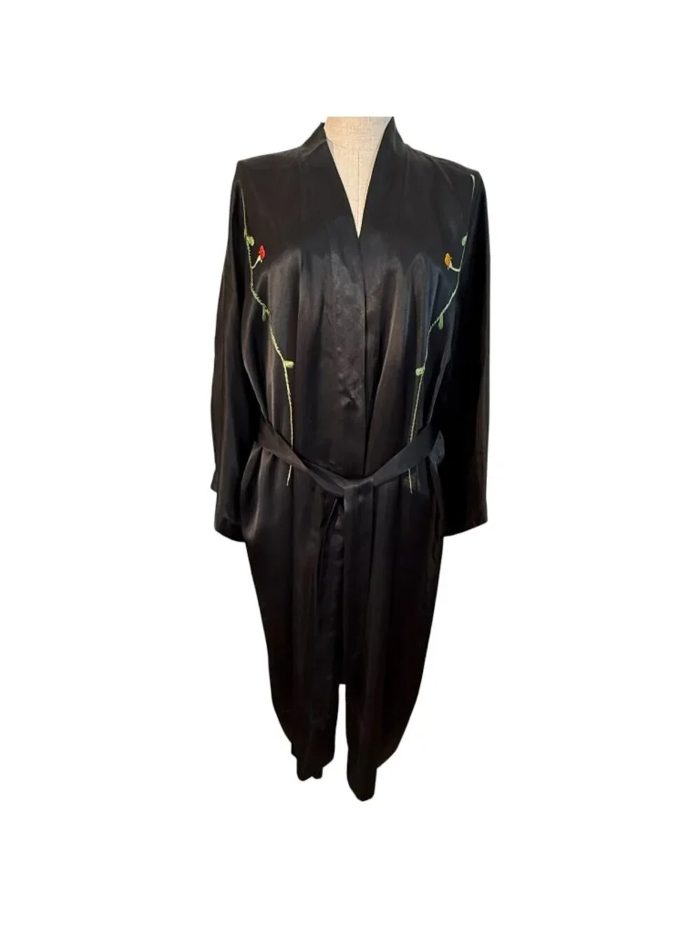 Vintage Black Satin Embroidered Floral Kimono Robe Belt Waist Asian - Picture 6 of 8